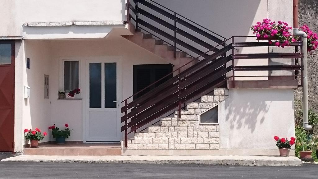 Benazici Apartment Toncic מראה חיצוני תמונה